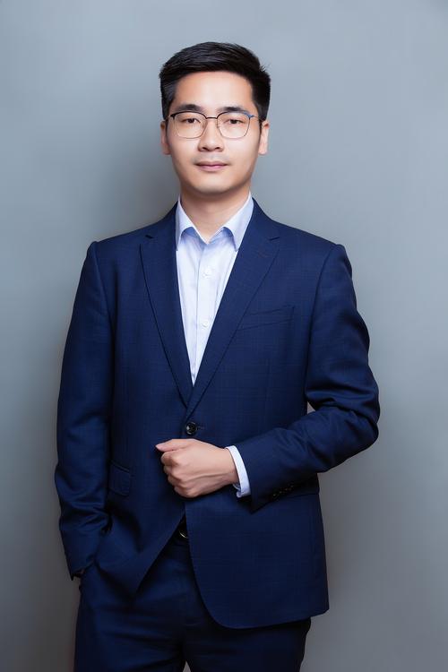 任总监